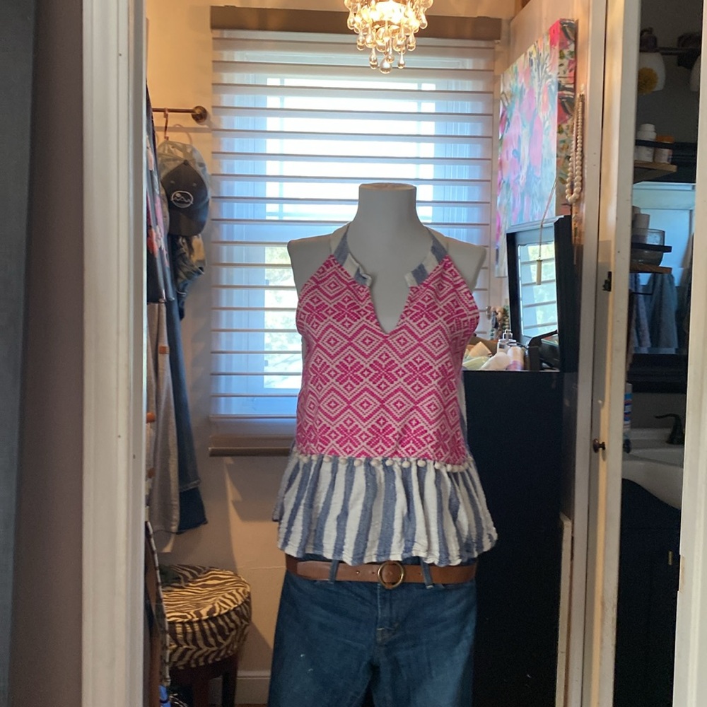 Boutique tank with colorful detail